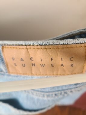 Pacific Sunwear Light Wash Denim Jeans